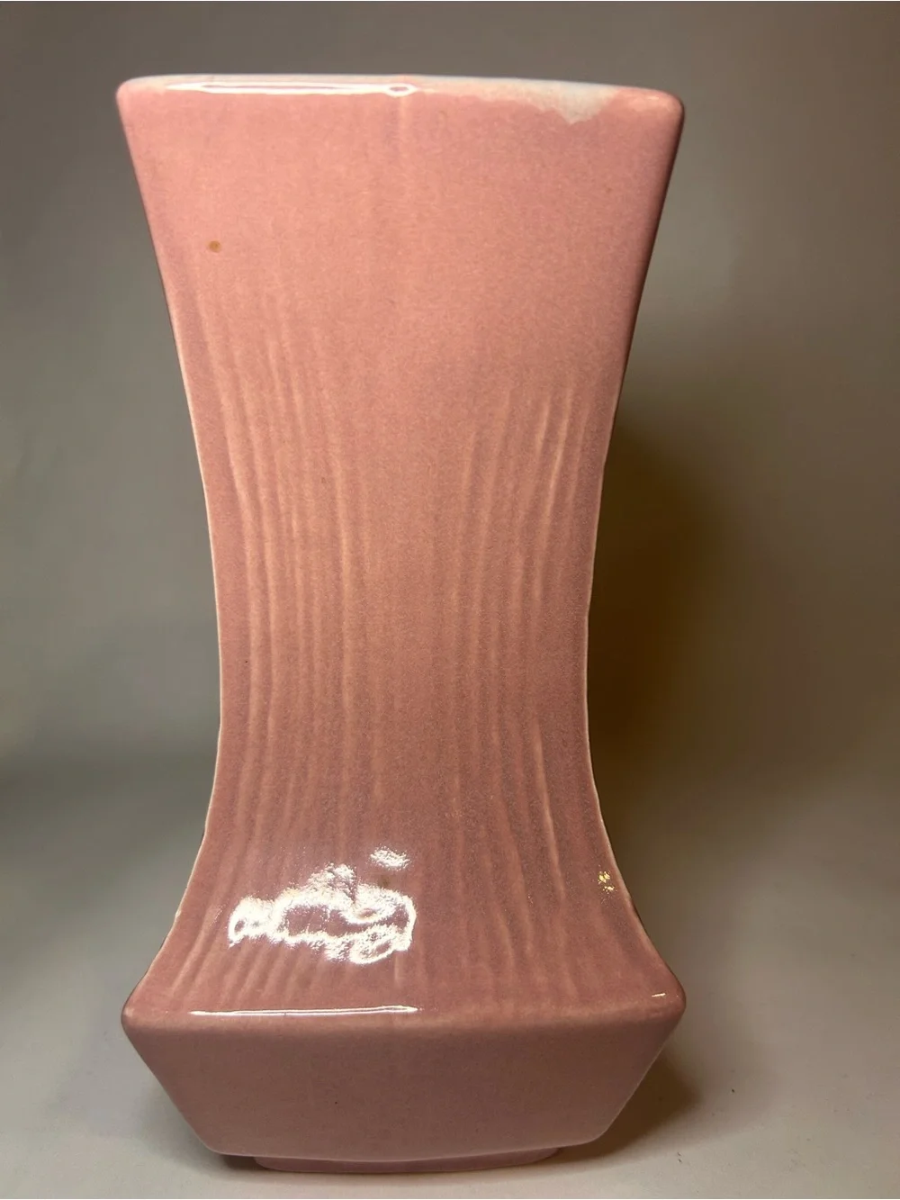 Redwing Vase Pink Red Wing Lottery B2100‎ USA Vintage Art Deco MCM Retro Ribbed